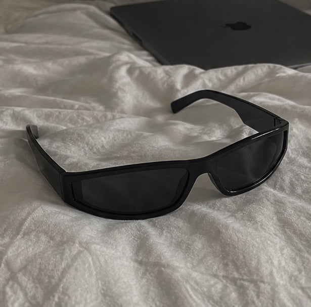 THE BLADE SUNGLASSES - BLACK