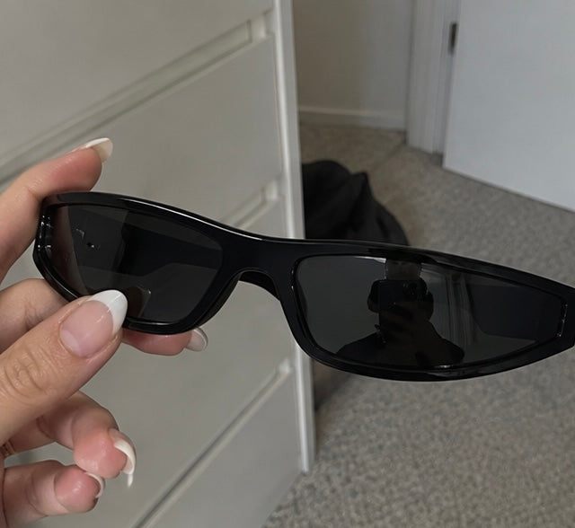 THE BLADE SUNGLASSES - BLACK