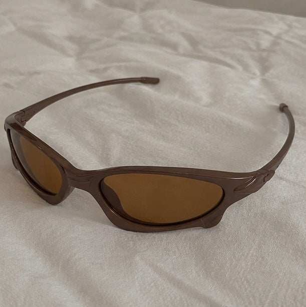 The Velocity Sunglasses in mocha, three-quarter view
